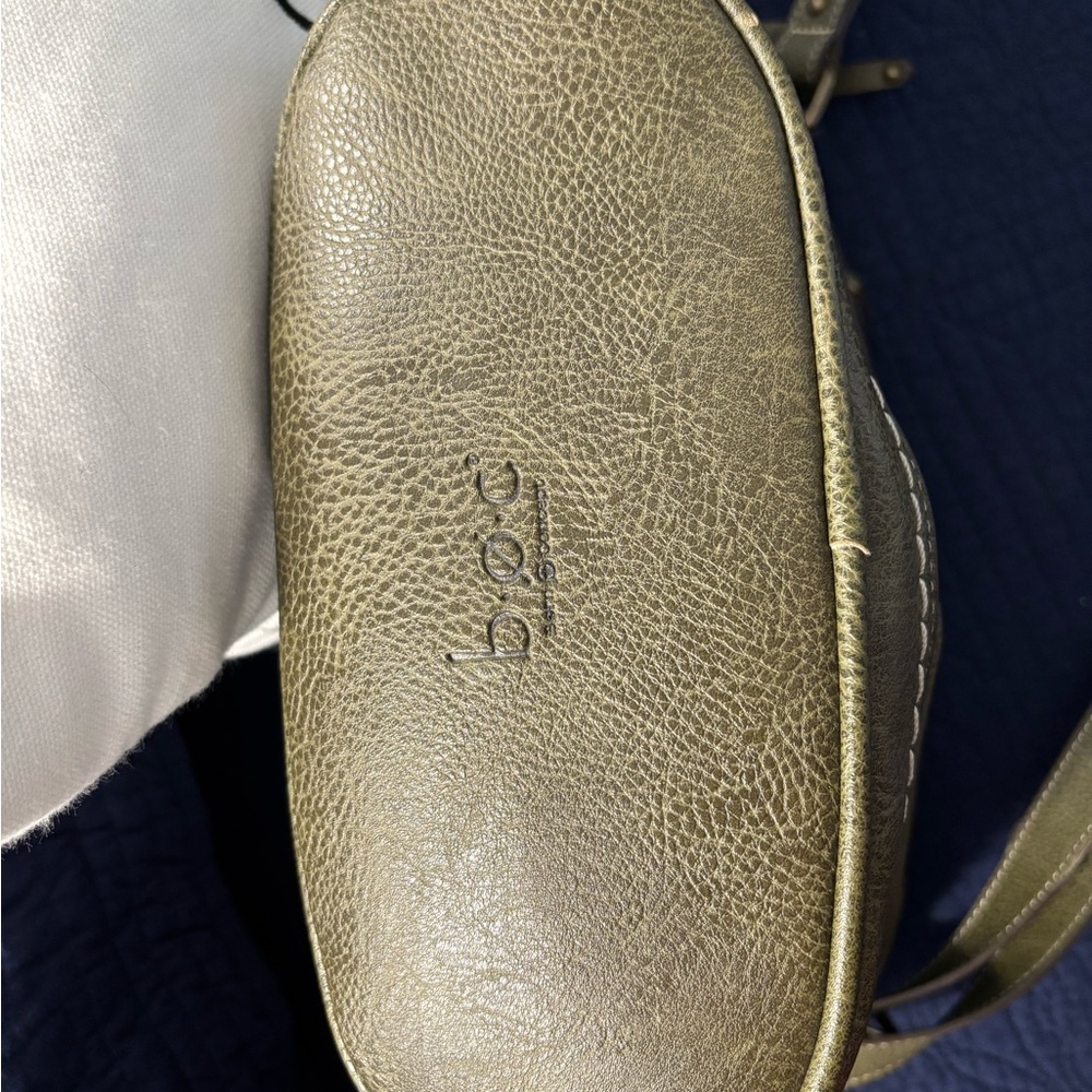 B.O.C. Born Concepts Olive Crossbody Bag - Picture 4 of 5